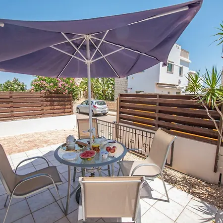 Aigina Two Bedroom No 12 Hébergement de vacances Protaras